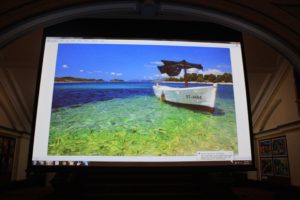 The 4k enhanced projector display